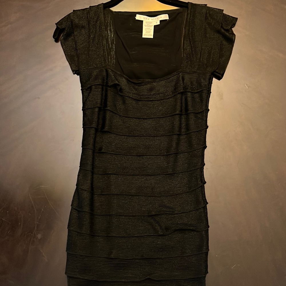 Women’s Max Studio small.